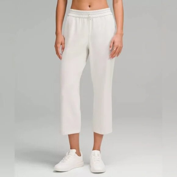 Lululemon Softstreme High-Rise Straight-Leg Cropped Pant Size 4 - Picture 1 of 9